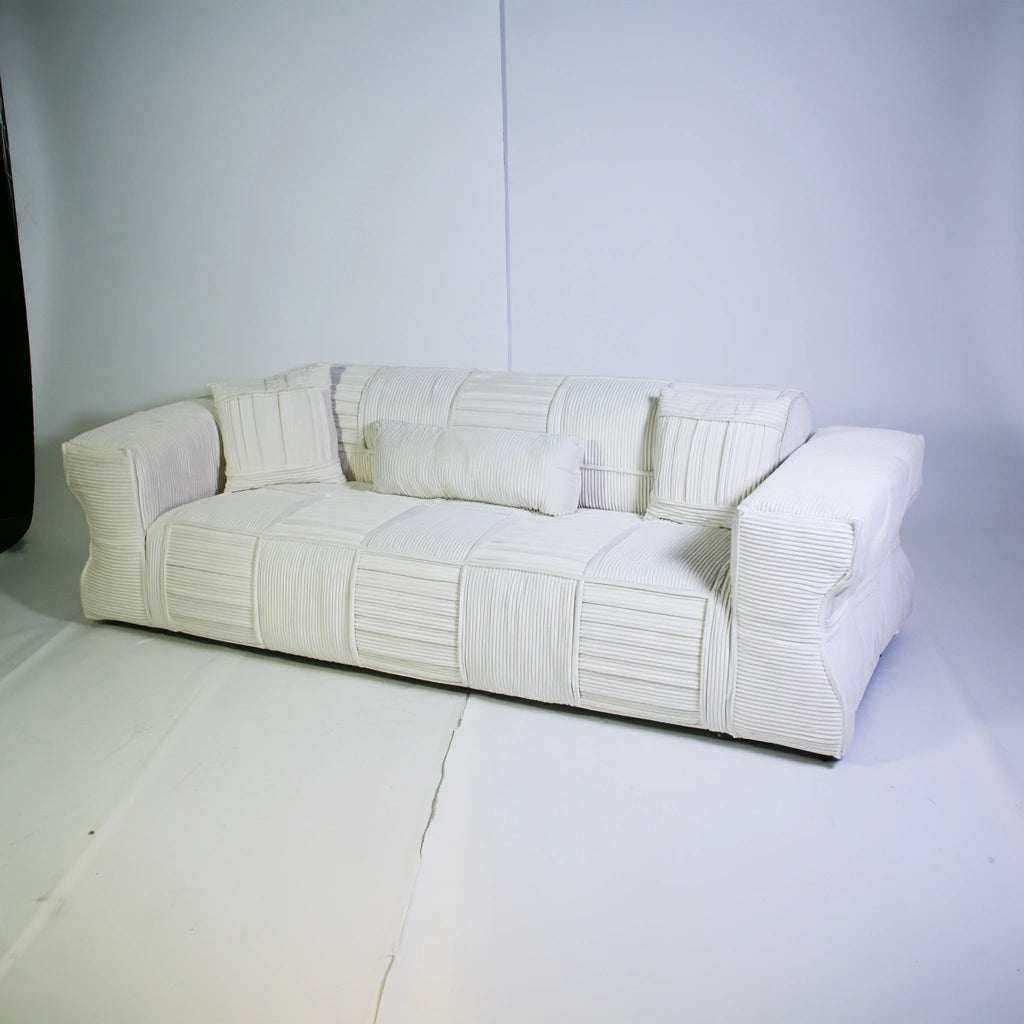 Gestoffeerde bank, kleur lichtbeige